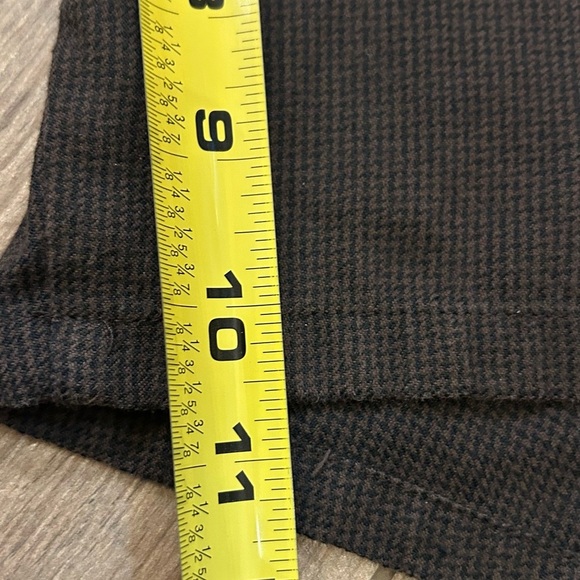 Hurley Brown Flat Front Shorts Casual Style - Picture 8 of 8